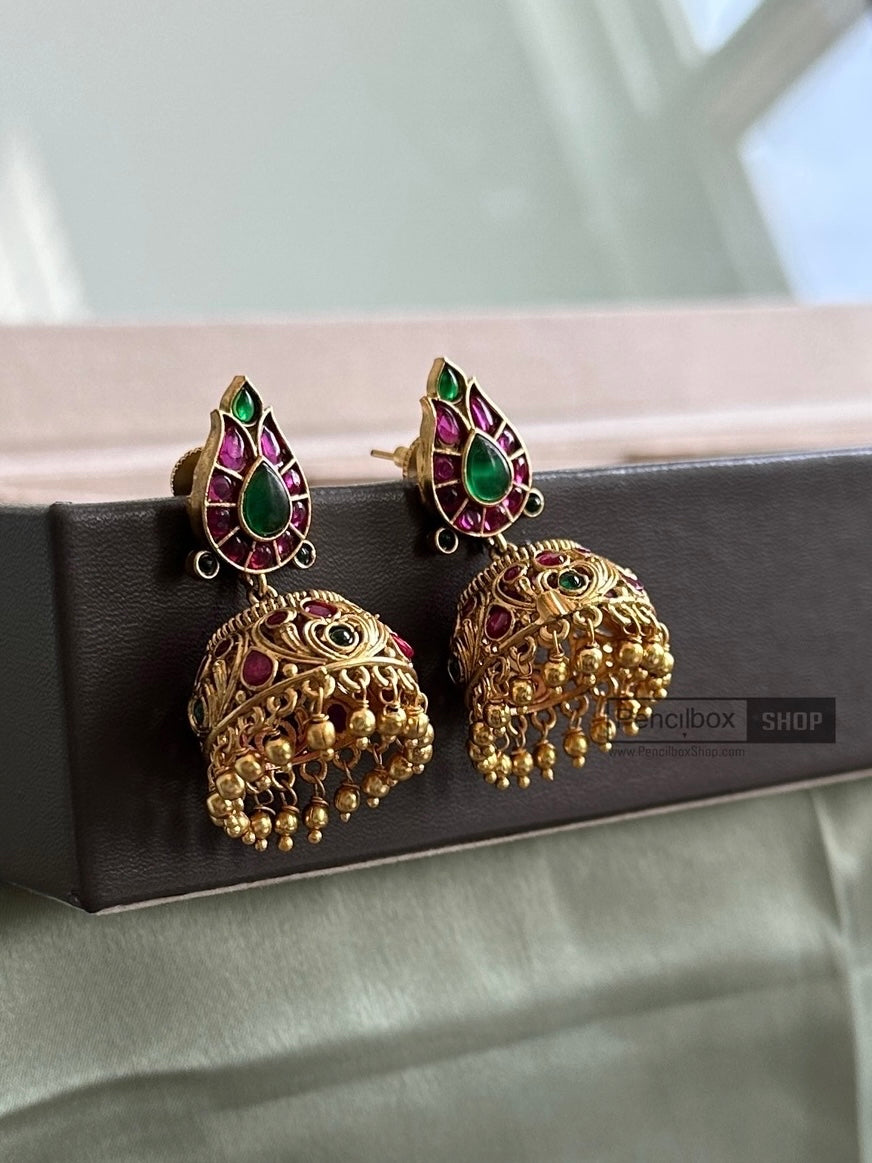 Kemp stone jadau Multicolor Ethnic jhumka earrings