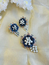 Load image into Gallery viewer, American Diamond invisible Royal Blue pearl Flower pendant set
