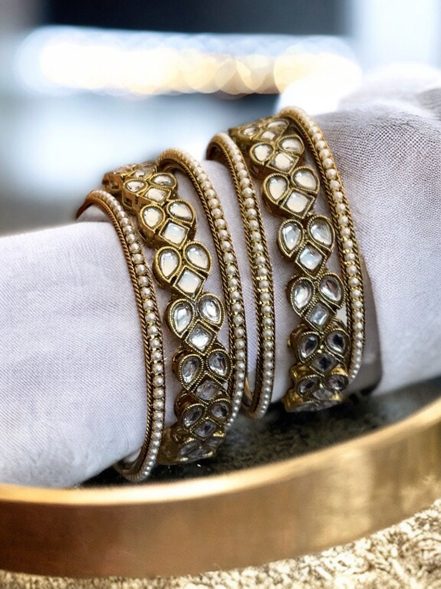 Set of 6 bangles kundan Set with pearl kadas