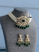 Load image into Gallery viewer, Green Golden moissanite Choker Necklace set
