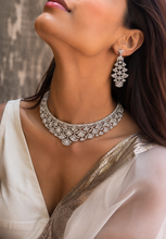 Load image into Gallery viewer, Celebrity Premium Showstopper Mop Layered Necklace set
