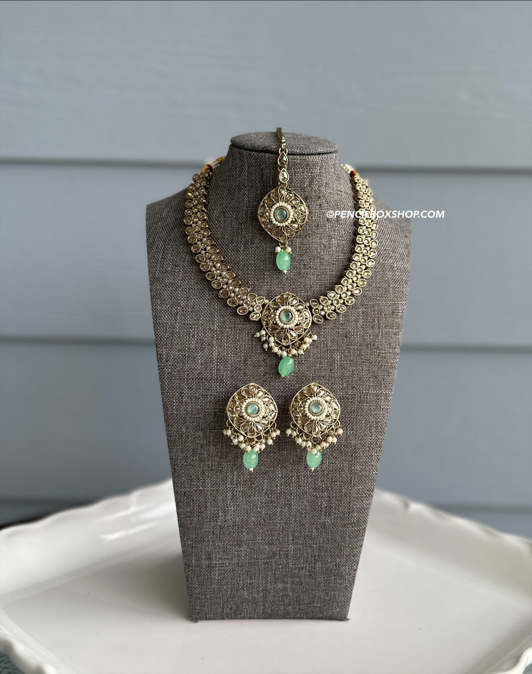 Chahat mint Kundan Polki Necklace Set with Maangtikka