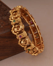 Load image into Gallery viewer, Rajwadi Ganesha Kemp Stone Ruby Green Openable Kada Pair
