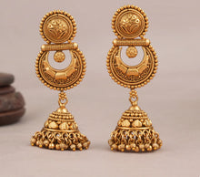 Load image into Gallery viewer, Golden Dainty Ethnic Jhumka Earrings
