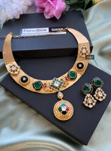 Load image into Gallery viewer, Contemporary Amrapali Fusion Pachi Kundan Brass  Necklace set
