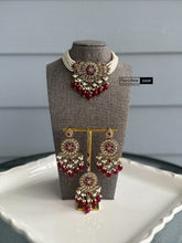 Load image into Gallery viewer, Zoe Polki Golden antique Finish Beads Choker necklace set with maangtikka
