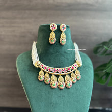 Load image into Gallery viewer, Kundan Designer Meenakari Pearl Necklace set

