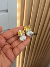Load image into Gallery viewer, Celebrity Rakul Preet Baroque Pearl Solitaire Stud Earrings
