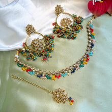 Load image into Gallery viewer, Multicolor Polki sleek necklace set with maangtikka
