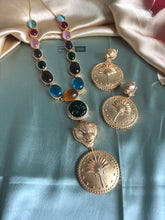 Load image into Gallery viewer, Amarpali Multicolor Stone Jaguar Necklace set
