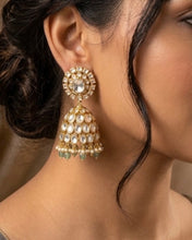 Load image into Gallery viewer, Sunheri Kundan Moissanite Premium Kundan Jhumka Earrings

