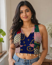 Load image into Gallery viewer, 34-38 Multicolor Fabric Blouse with shell
