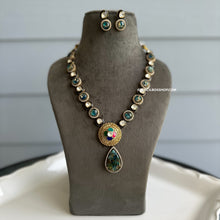 Load image into Gallery viewer, green Multicolor Moissanite Premium Pachi  antique Necklace set
