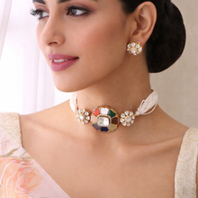 Load image into Gallery viewer, Multicolor Gold plated moissanite Choker Necklace set
