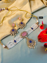 Load image into Gallery viewer, Purple pink Doublet Tayani 22k gold plated choker necklace set
