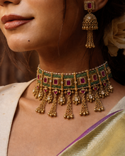 Load image into Gallery viewer, Ruby Green Heritage Swaroski Choker necklace set
