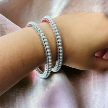 Load image into Gallery viewer, Pearl Kundan White Silver round Shape pair of bangle set
