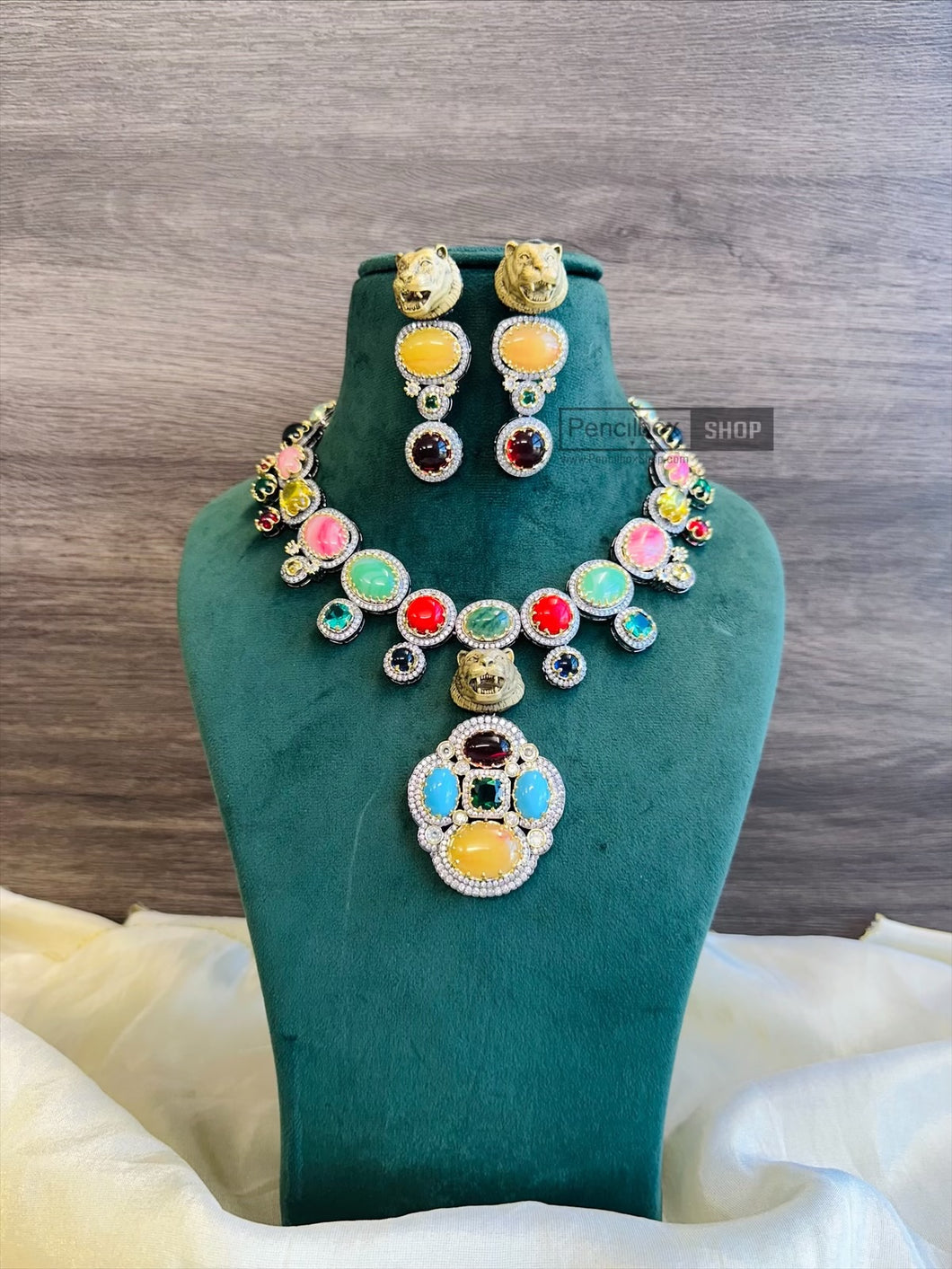 Heritage Designer gem stone Premium Sabya inspired Heritage Necklace set
