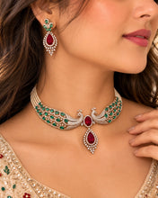 Load image into Gallery viewer, Ruby Green Premium Solitaire choker pearl Necklace set
