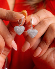 Load image into Gallery viewer, Heart Premium solitaire Drop Earrings
