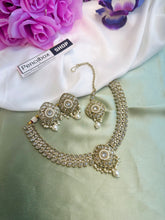 Load image into Gallery viewer, Chahat Golden Kundan Polki Necklace Set with Maangtikka
