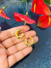 Load image into Gallery viewer, Stainless steel gold plated white hoop earrings IDW
