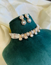 Load image into Gallery viewer, Moissanite Choker Pearl Beads Necklace set
