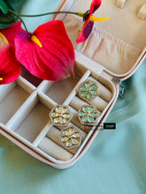 Load image into Gallery viewer, Kundan 22k gold plated Tayani flower Stud Earrings
