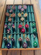 Load image into Gallery viewer, Premium Solitaire PB EXCLUSIVE PENDANT SET
