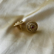 Load image into Gallery viewer, Golden Kundan Carved Round golden Stud earrings
