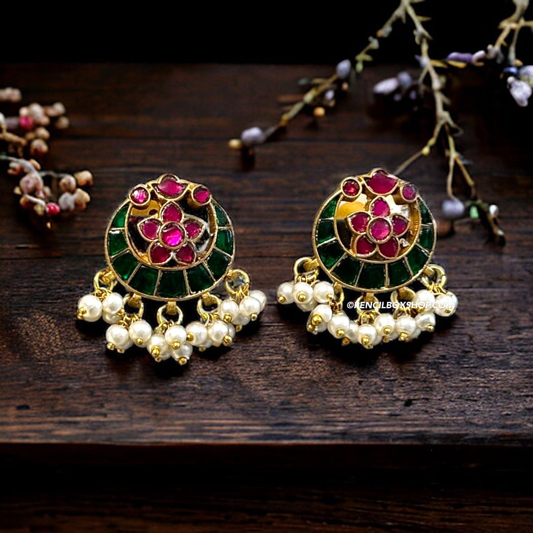 Pachi Kundan Small Flower Ruby Green Stud Earrings