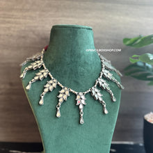 Load image into Gallery viewer, Afghani Mirror Heavy Navratri White Necklace
