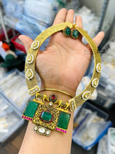 Load image into Gallery viewer, Apala Inspired Designer Premium Hasli Necklace set
