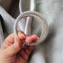 Load image into Gallery viewer, Pearl Kundan White Silver round Shape pair of bangle set
