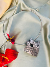 Load image into Gallery viewer, Veena German Silver Solid Hasli Necklace
