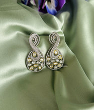 Load image into Gallery viewer, American diamond Uncut Dual Tone Stud Earrings
