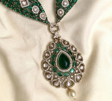 Load image into Gallery viewer, Green Epoxy Heritage ethnic Temple Necklace set
