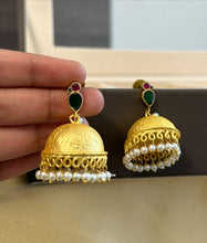 Load image into Gallery viewer, Pachi kundan Bird Golden Brass Pearl Jhumka earrings
