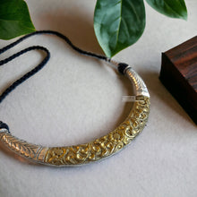 Load image into Gallery viewer, German Silver replica Dual Tone Solid Hasli Necklace
