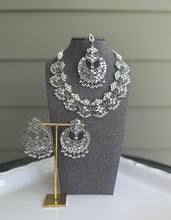 Load image into Gallery viewer, Mirror Beads necklace set with maangtikka

