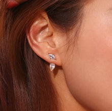 Load image into Gallery viewer, DEMI FINE PVD 18k gold plated Jacket Golden Stainless steel stud earrings
