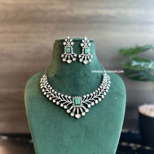 Load image into Gallery viewer, Victorian Doublet Tayani Gold plated Premium Hasli necklace set
