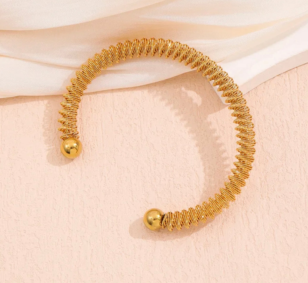 Solid Color golden 18k gold plated stainless steel bracelet IDW