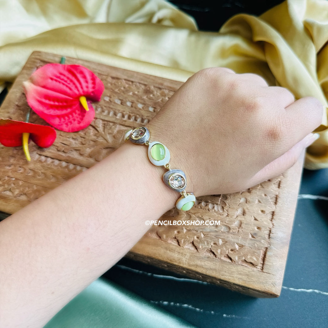 Green Beige Enamel Adjustable Kundan Chain Bracelet