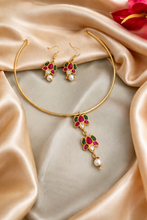 Load image into Gallery viewer, Jadau kundan Hasli multicolor Lotus necklace set
