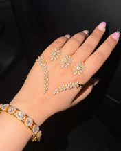 Load image into Gallery viewer, Gold Solitaire Adjustable HandCuff Celebrity
