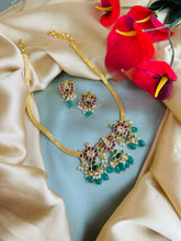 Load image into Gallery viewer, Multicolor Flower Kemp Stone Choker Necklace set
