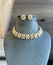 Load image into Gallery viewer, Tayani 22k gold plated flower Simple Dainty necklace set
