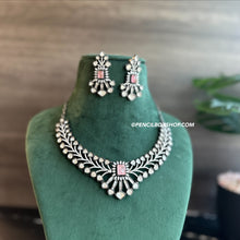 Load image into Gallery viewer, Victorian Doublet Tayani Gold plated Premium Hasli necklace set

