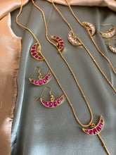 Load image into Gallery viewer, Long Delicate Jadau kundan dainty necklace set
